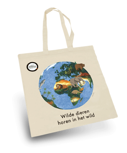 Tas met een illustratie van een wereldbol met dieren